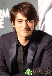 娱乐吃瓜老牌男星是谁,吃瓜群众热议的“老牌男星”究竟是谁？